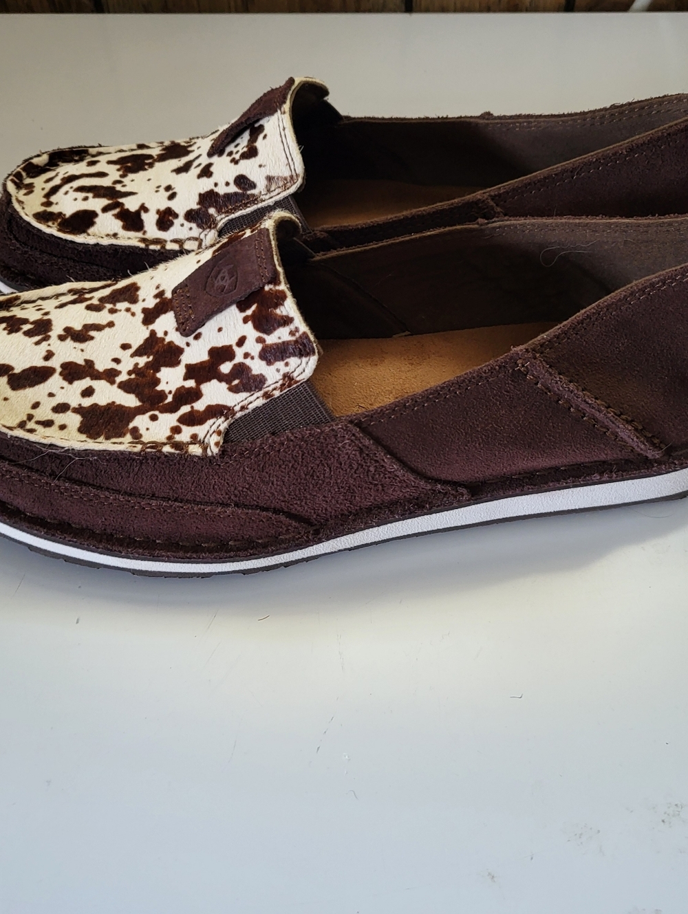 ARIAT Cruiser Cow Hair Sz 11B Brown Leather and Faux Fur Slip-On Shoes Cowgirl - Picture 4 of 7